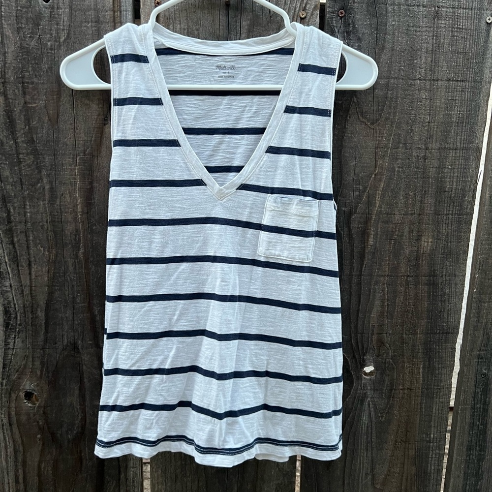 Madewell v-neck pocket tank
